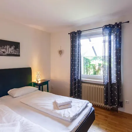 بيت للعطل Haus Jan Mit Sauna, Grill Und Garten